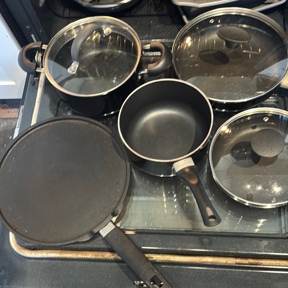 6 piece Non-Stick Black Cookware Set